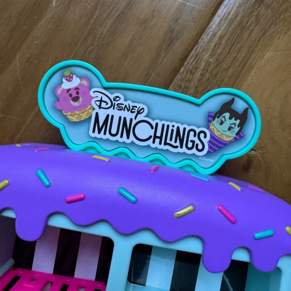 Just Play Disney Munchlings Ice Cream Cart Playset - Picture 3 of 4